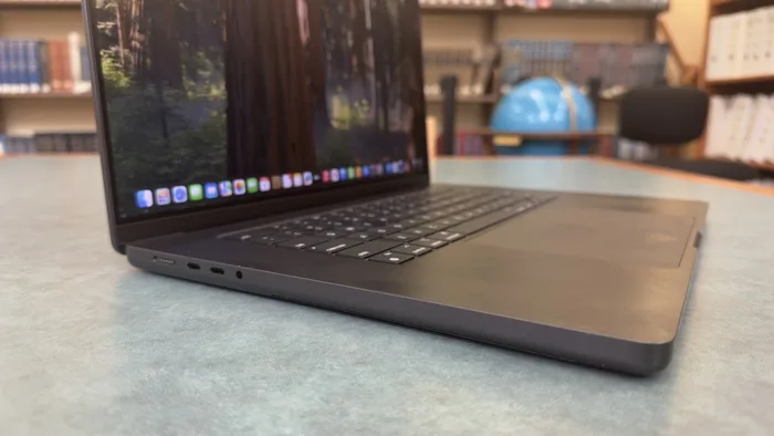 "MacBook Pro 16"" (M5 Pro/24/1Tb) Sp.Black /MGEA4/ кл"